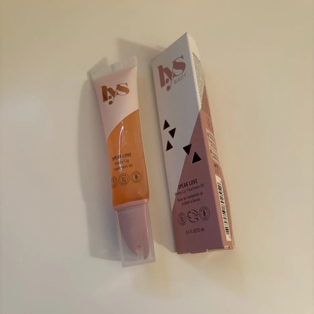 LYS Glossy Lip Treatment Oil 🩷 - Picture 4 of 5